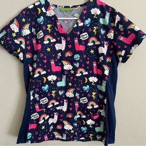 Green Town S scrub top with colorful llama and rainbow print w/ 2 front pockets